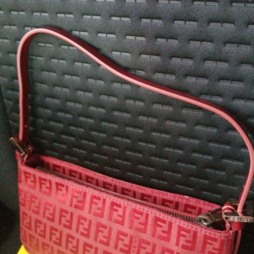 美品　FENDI ワインレッド ショルダーバッグ