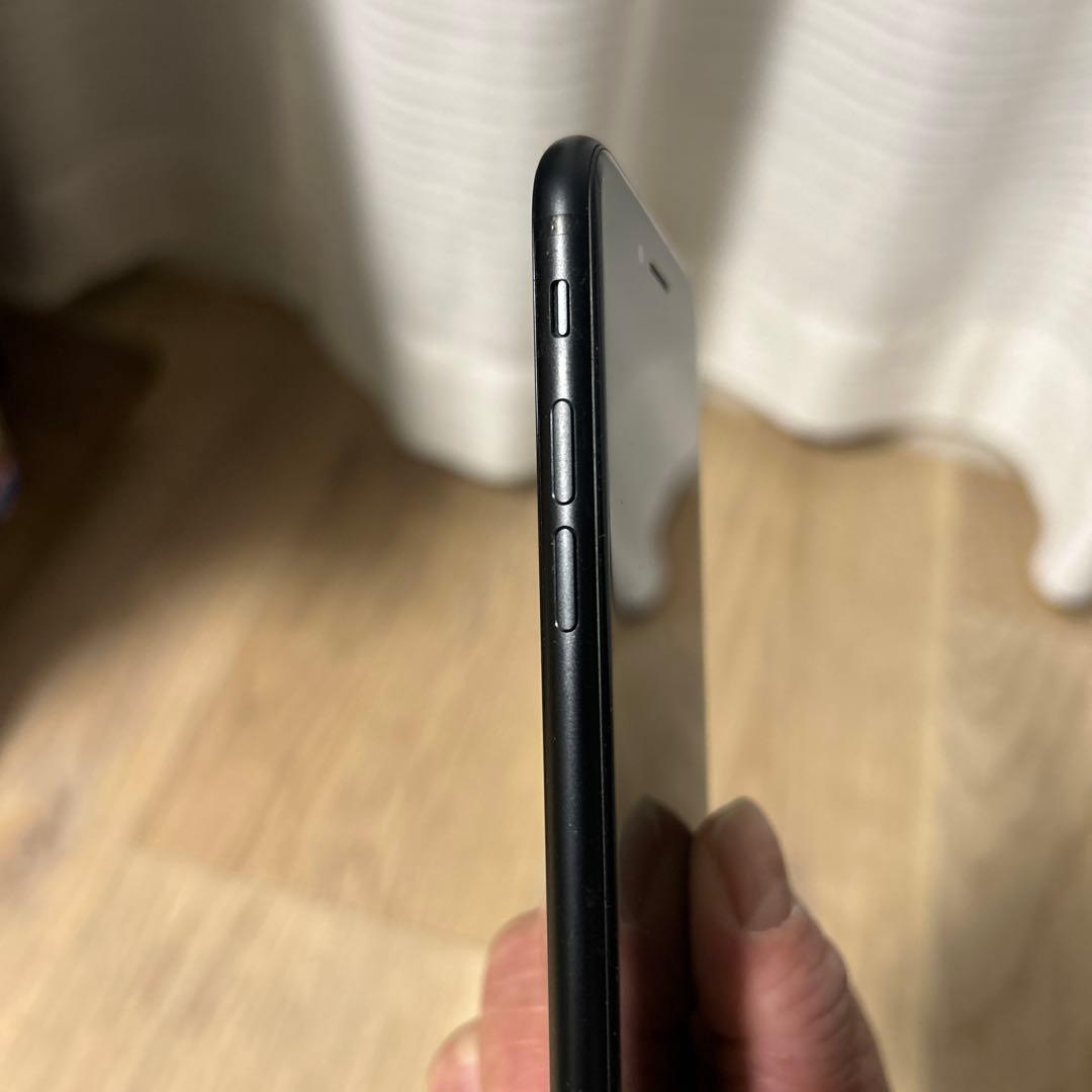 iPhoneSE第二世代　ブラック