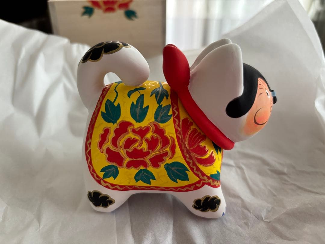 前田ビバリー 作　犬張子（牡丹文）　令和七年 夏作　桐箱・説明書付き