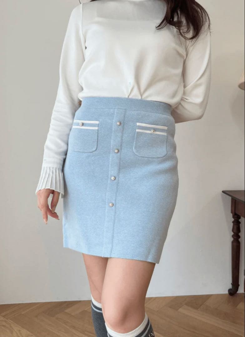 新品 LE.NAN【ストレート】ニットスカート ブルー インナーパンツ一体型