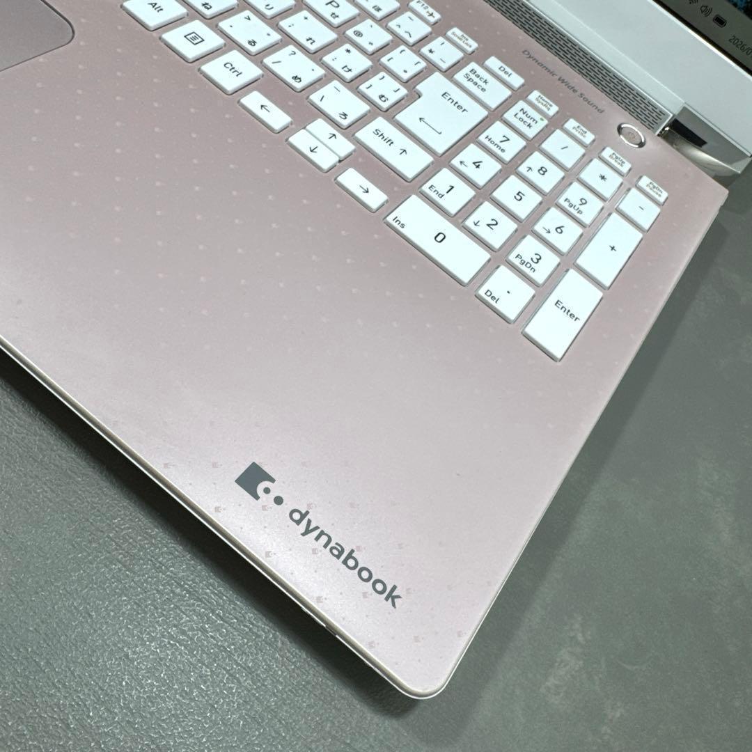【超レア】東芝ダイナブックフォーマルロゼ☘8世代i7☘️NVMe256+1TB