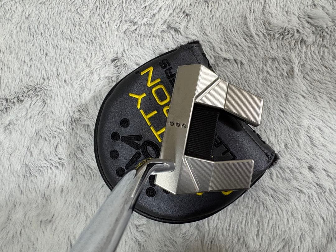 スコッティキャメロン　パター　PHANTOM