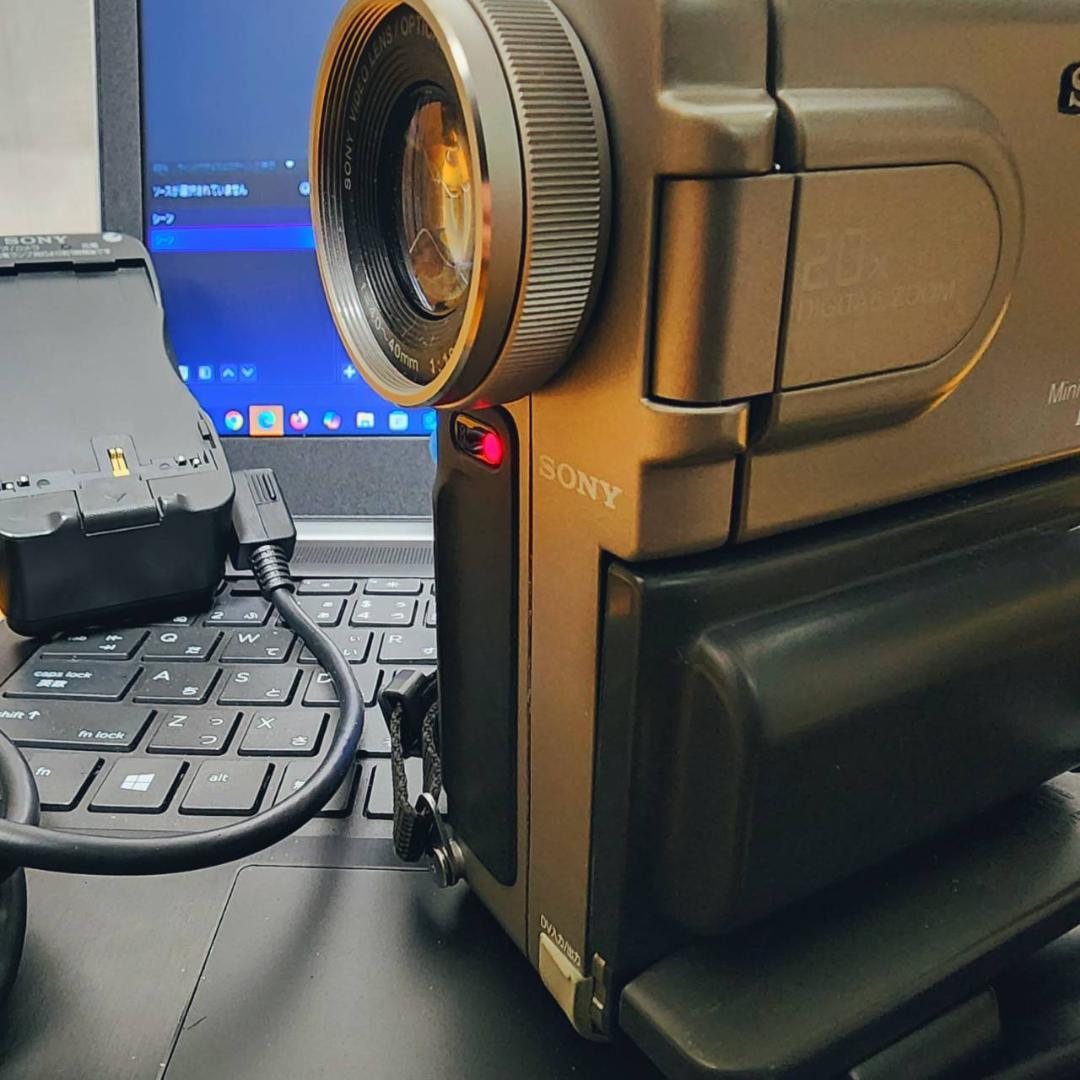 【動作確認済】高画質 SONY MiniDV ビデオカメラ DCR-PC7
