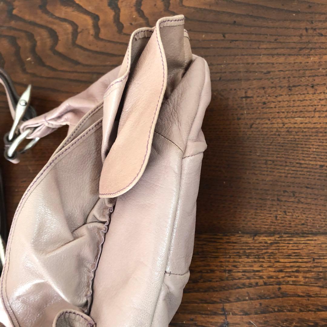 YVES SAINT LAURENT ナジャ レザー ショルダーバッグ