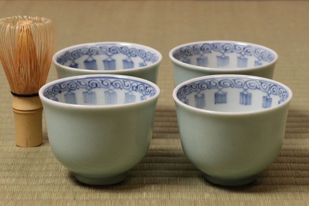 【CM77】古伊万里 青磁 染付 猪口 四客 陶芸 湯呑 酒器 小鉢 向付 懐石