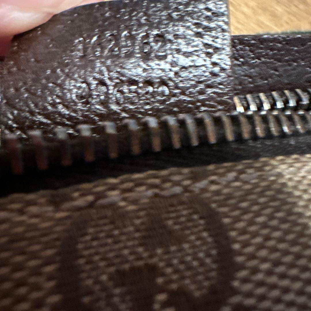 よる　Gucci GGキャンバス ボディバッグ162962