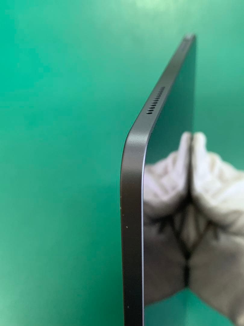 iPad Air 第5世代 Wi-Fiモデル 国内版 64GB MME23J/A