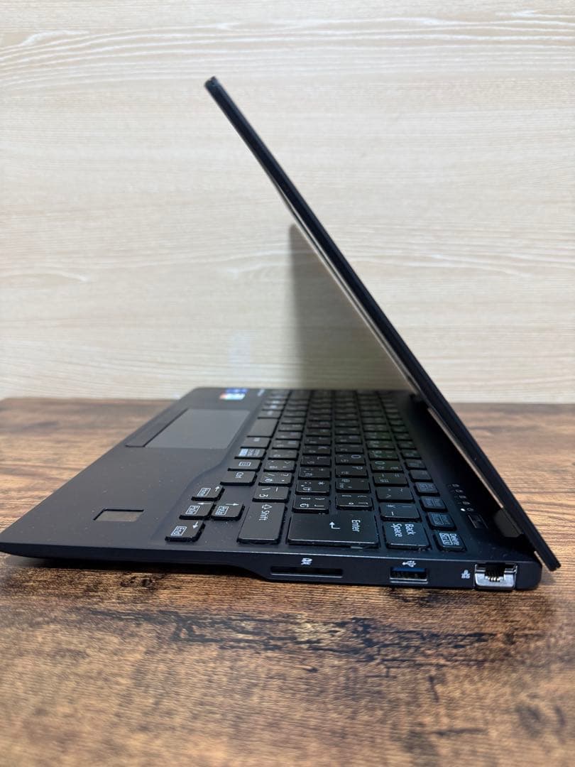 美品 富士通LIFEBOOK U9311 i5-1145G7 8G 256GB