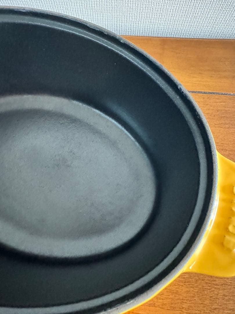 STAUB 鋳鉄 両手鍋 ストウブのピコ・ココットオーバルマスタード23cm