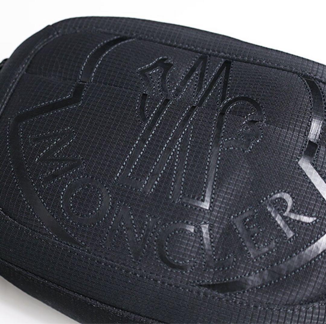 てつりんですモンクレール Cut Cross Body Bag