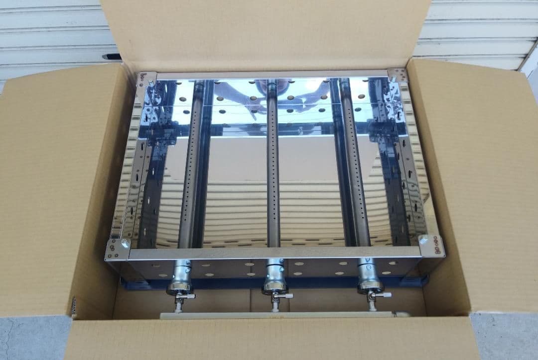 極厚６ミリ 便利な持手付き 鉄板 バーベキュー キャンプ プロパンガス 送料無料