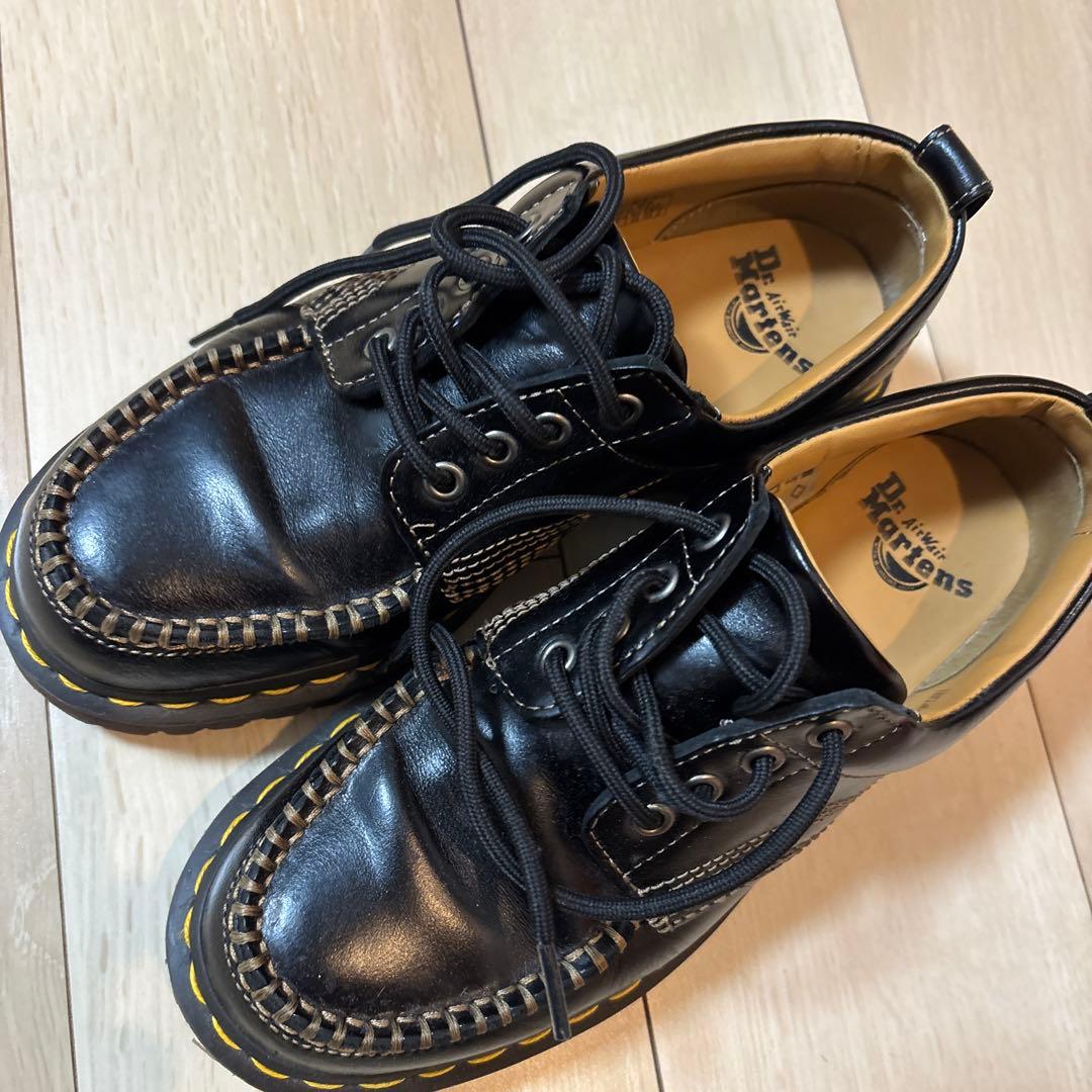 Dr. Martens 黒 モカシン 革靴
