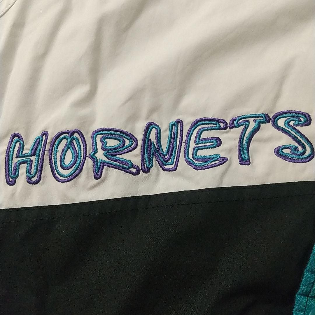 希少デザイン☆プロプレイヤー NBA シャーロットホーネッツ ナイロンジャケット