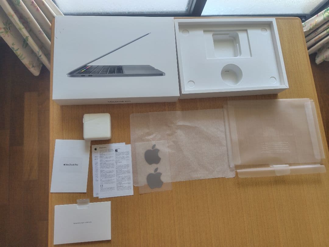 MacBook Pro 13 2020 i7 32GB 1TB 美品 100%