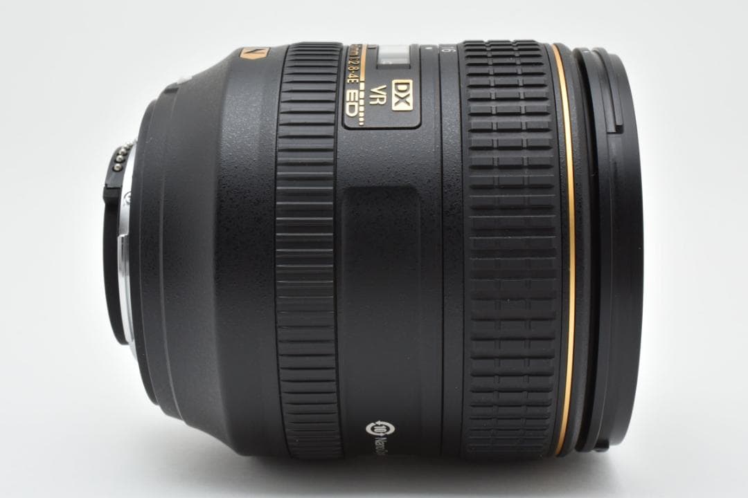 ★極上品★NIKKOR AF-S DX 16-80mm f2.8-4E ED