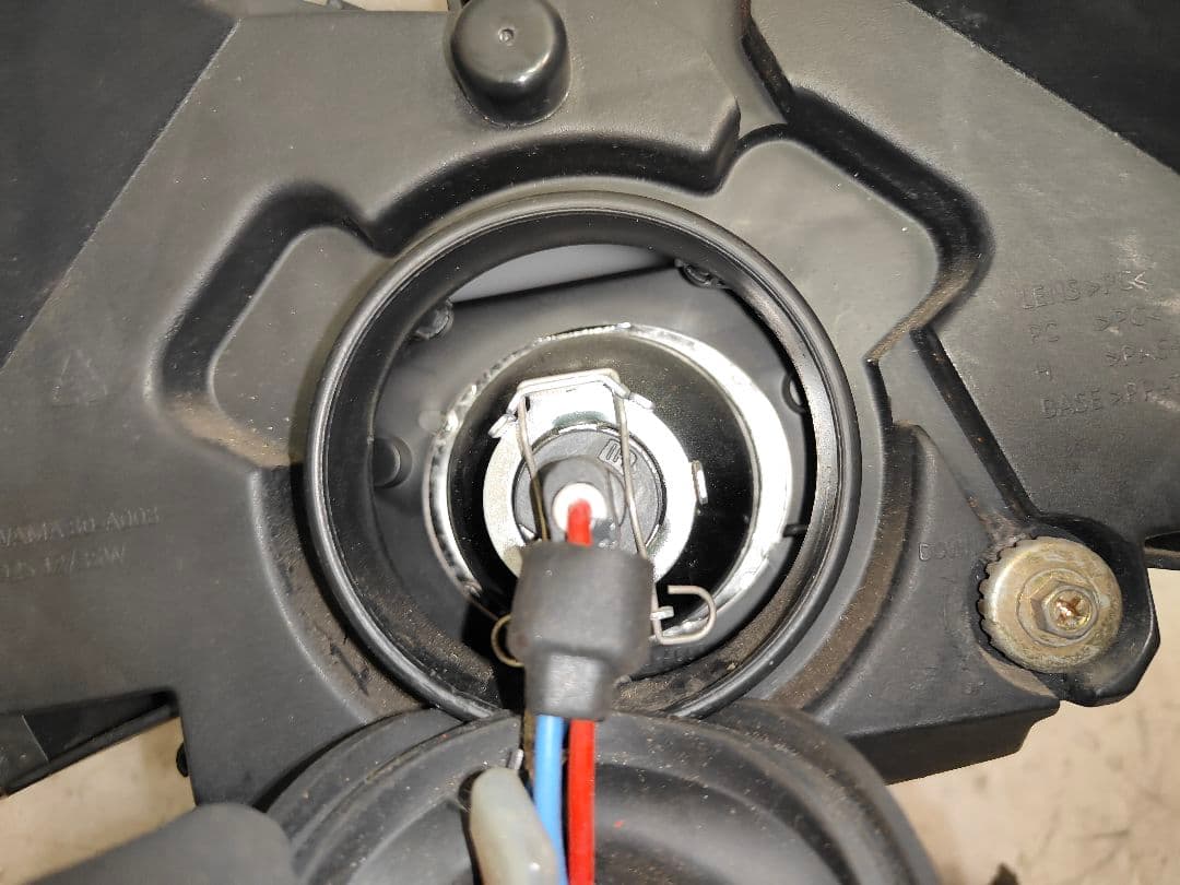 廃盤？SE44J 3型シグナスX スターナイト製？プロジェクターヘッドライト