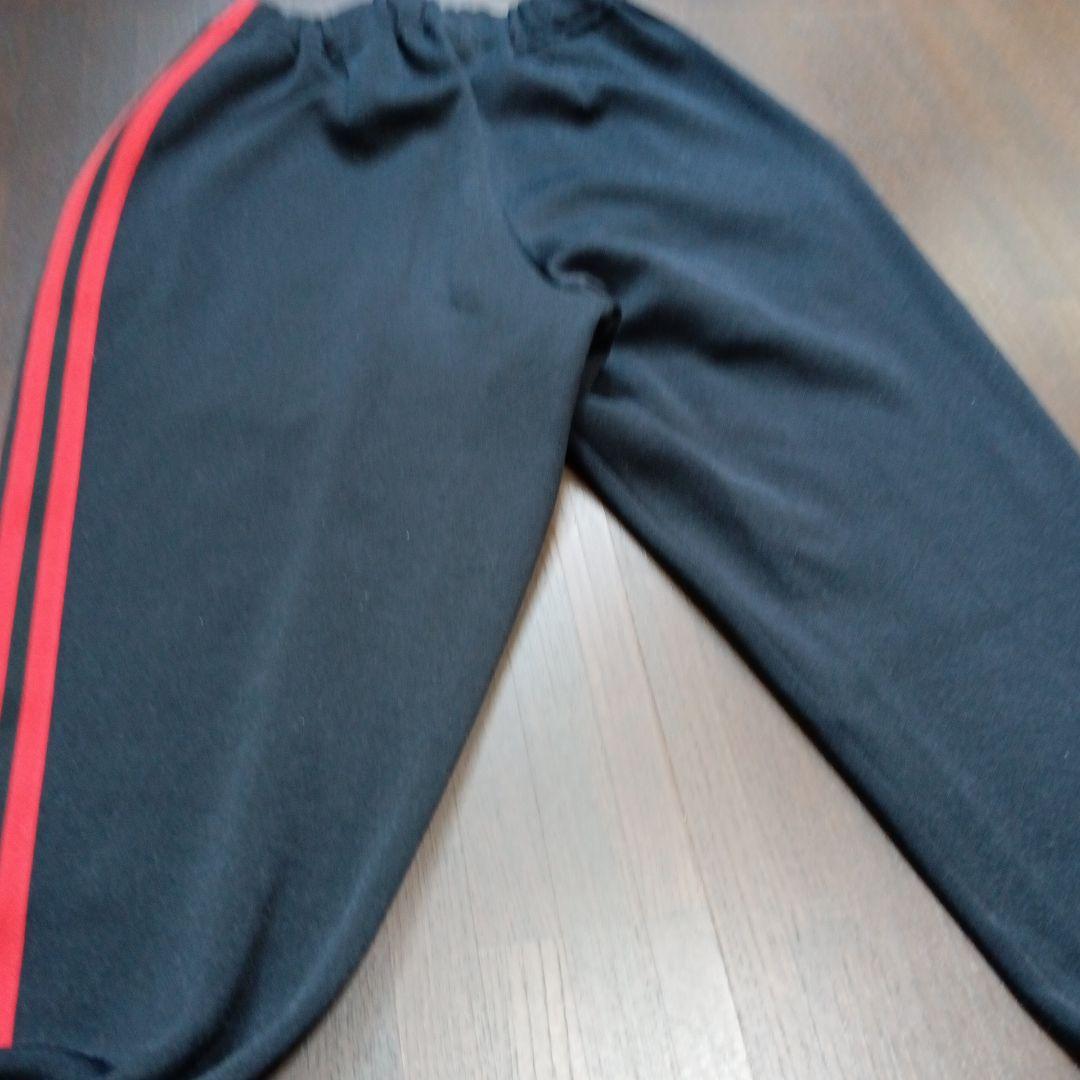 アディダス 黒/赤 ジャージセットアップ ヴィンテージ