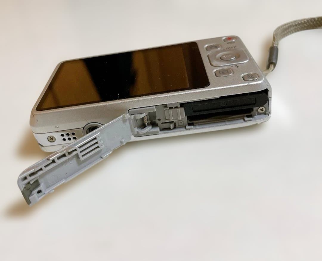 CASIO EX-Z800 SR シルバー 12.1メガピクセル