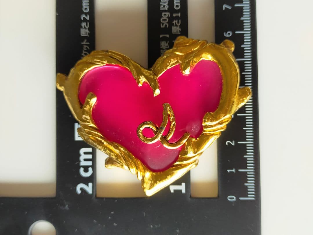 【訳あり】クリスチャンラクロワ ヴィンテージ ハート型ブローチ