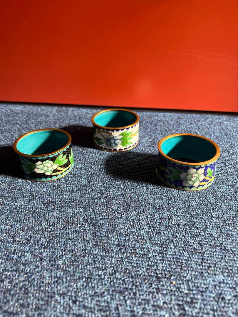 1487 中国　景泰藍　七宝　琺瑯　蓋置　3客　時代物