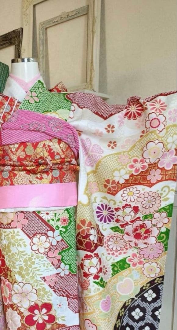 新品☆七五三着物四つ身作り帯フルセット(赤緑ピンク黄色)