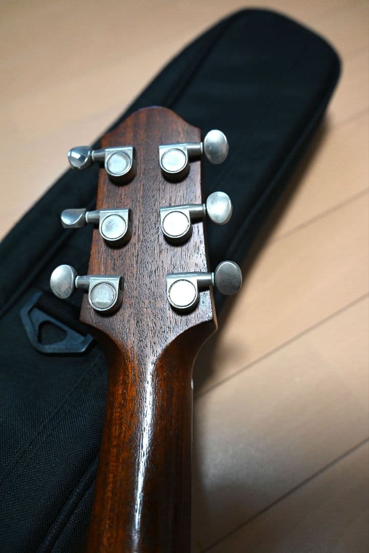 SLG200S TBL サイレントギター