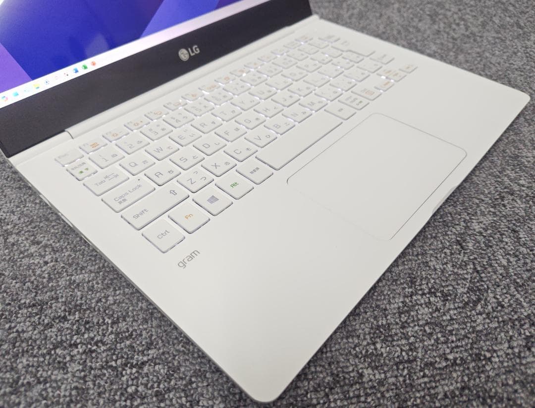 超美品 LG gram13 core i5 新品SSD512GB メモリ16GB