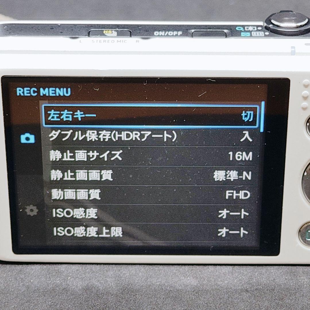 【レア ビックロ限定】CASIO EXILIM EX-ZR400 ホワイト