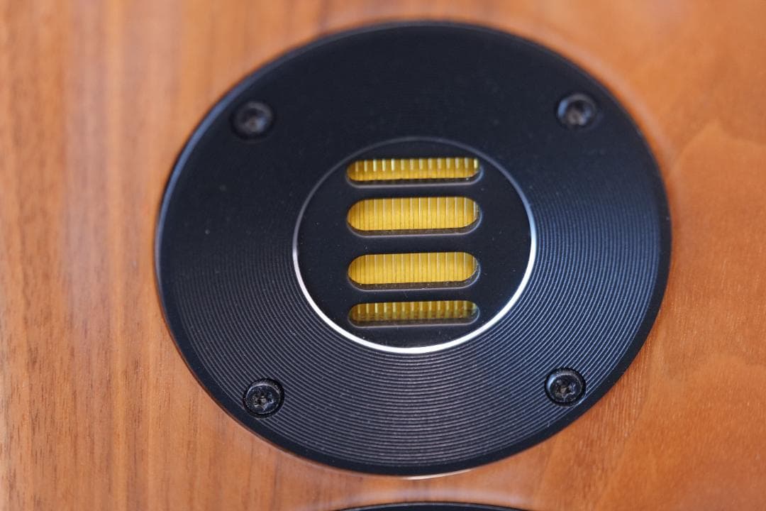 スピーカー・ウーファー Elac Vela 403 BS403 walnut