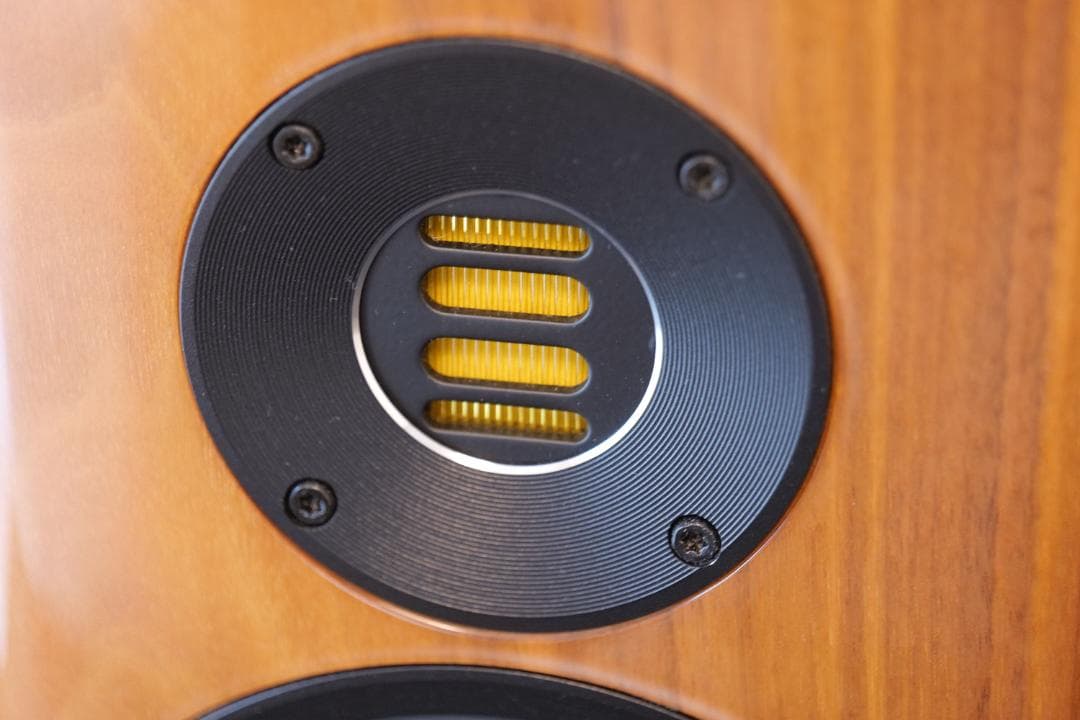 スピーカー・ウーファー Elac Vela 403 BS403 walnut