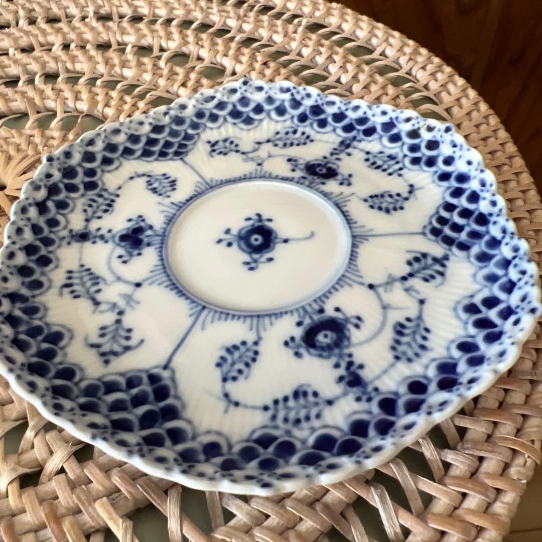 レア物希少ブルーフルーテッド フルレースカップ ソーサー皿のみ２枚