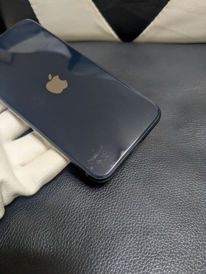 良品　iPhone　se3 第3世代　64gb SIMフリー　黒　ブラック62