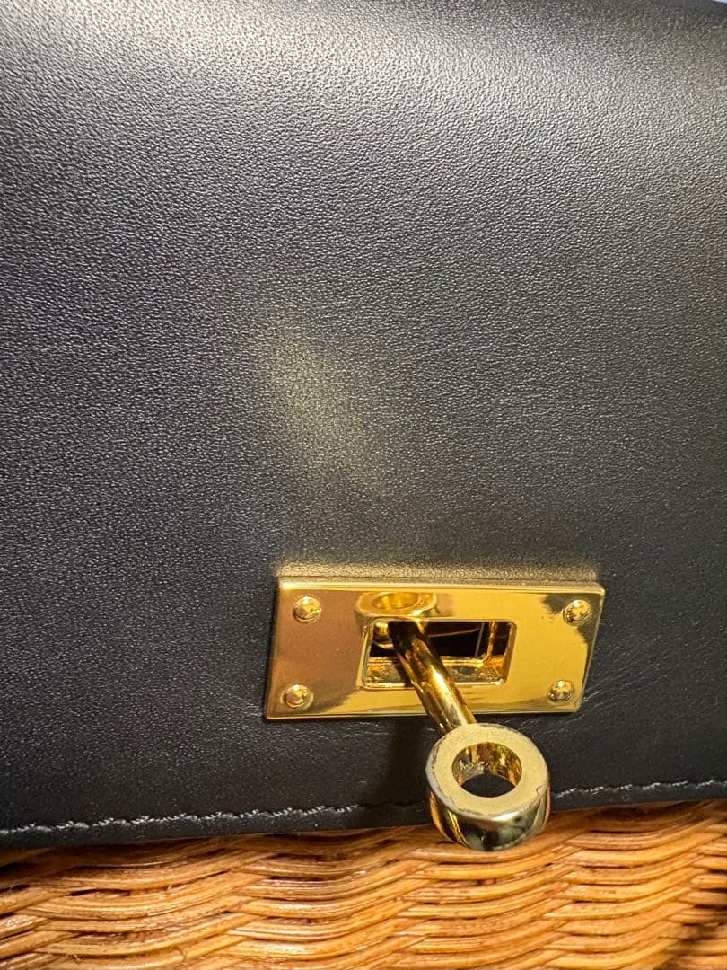 The Bagmati フラップショルダーカゴバッグ　anuans アニュアンス