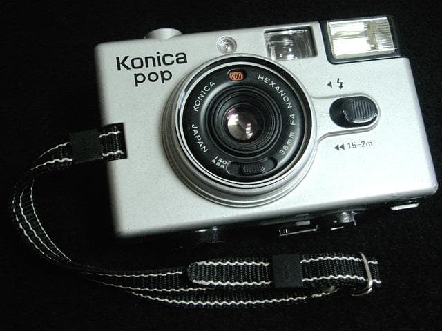 稀少 撮影可 コニカ POP EFJ の海外版 銀 konica フィルムカメラ