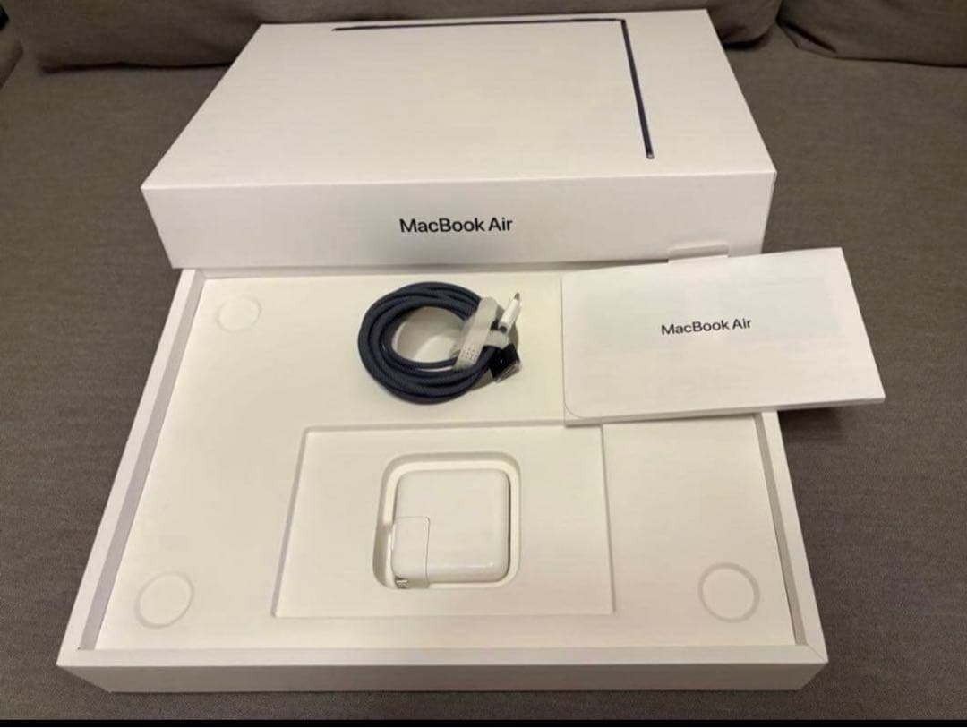 バッテリー100% MacBookAir M2 8GB 256GB 2022