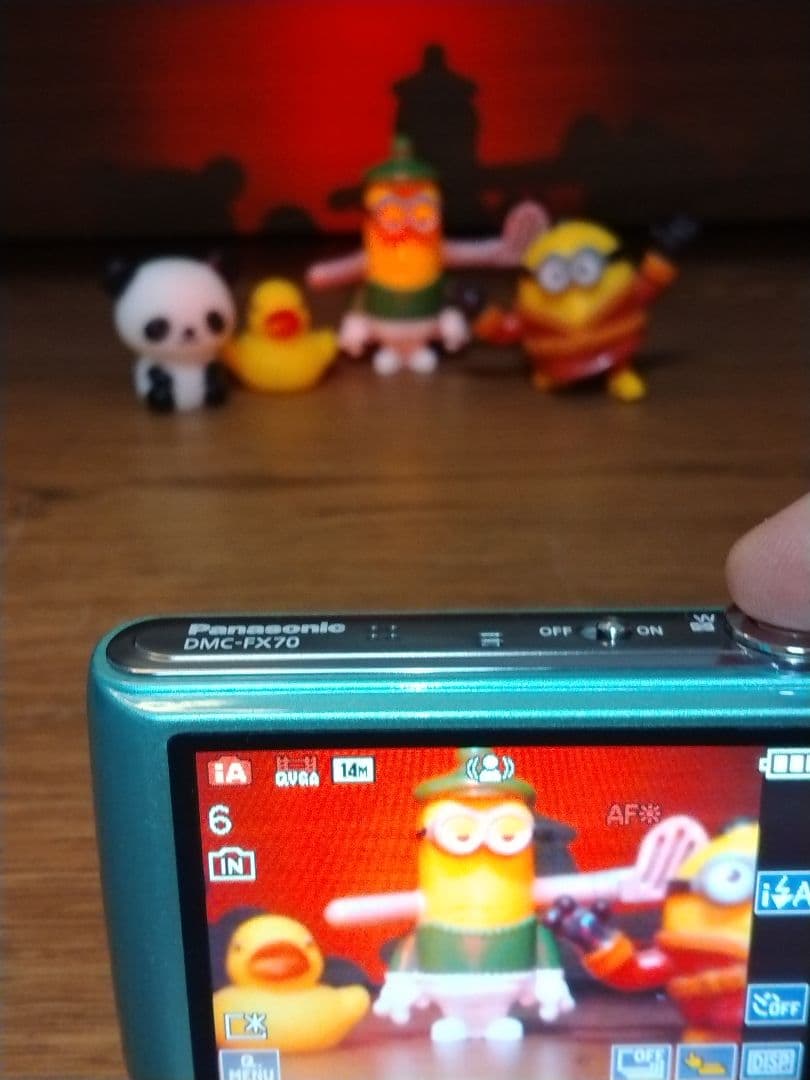 【レア色】 Panasonic デジタルカメラ LUMIX DMC-FX70