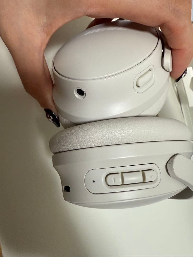 本日即決20000円★Bose QC Headphones ホワイトスネーク