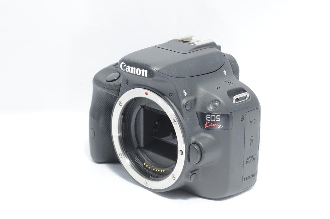 お子様の成長記録に❤️Canon Kiss X7✨小型・軽量で届いてすぐに使える