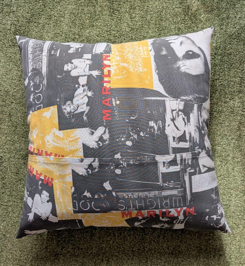 一点物！ヴィンテージ生地プレスリー.マリリン・モンロー クッションカバー