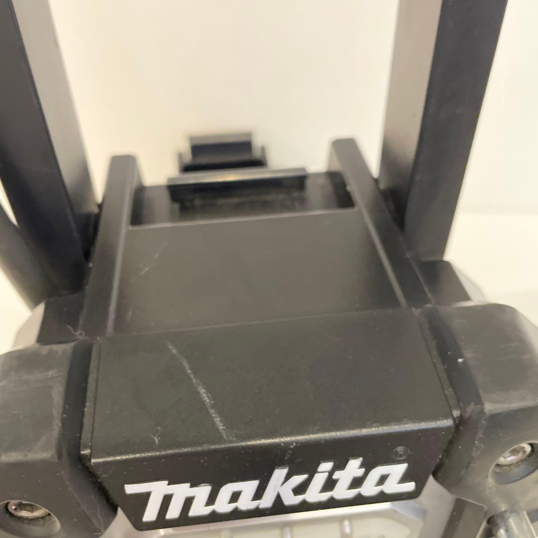 マキタ/Bluetooth/充電式ラジオ/MR108 ／充電器　バッテリー4個付