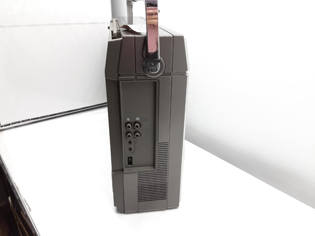 【希少】HITACHI レトロ　ラジカセ TRK-8600 ジャンク25-058