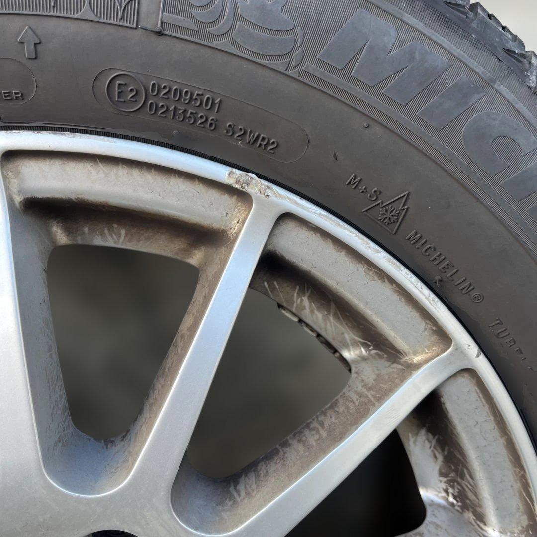 カングー専用ハブリング不要15インチ スポークデザインホイール 4本セット