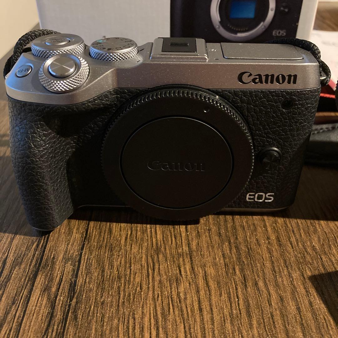 Canon EOS M6 Mark II ミラーレスカメラ【アダプター付き】