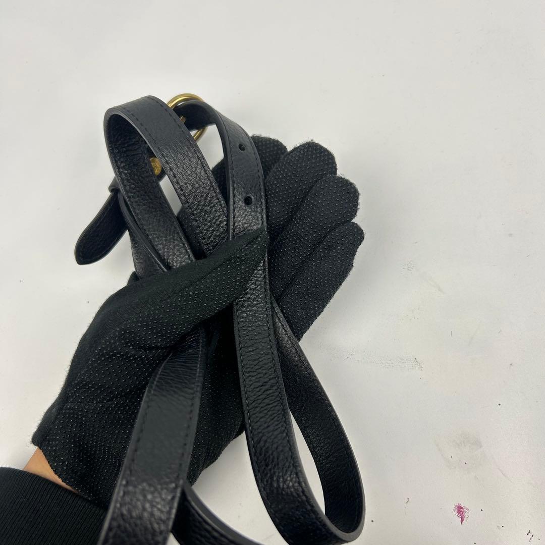 【美品】イルビゾンテ　ショルダーバッグ　レザー　フラップ　ロゴ型押し　現行タグ