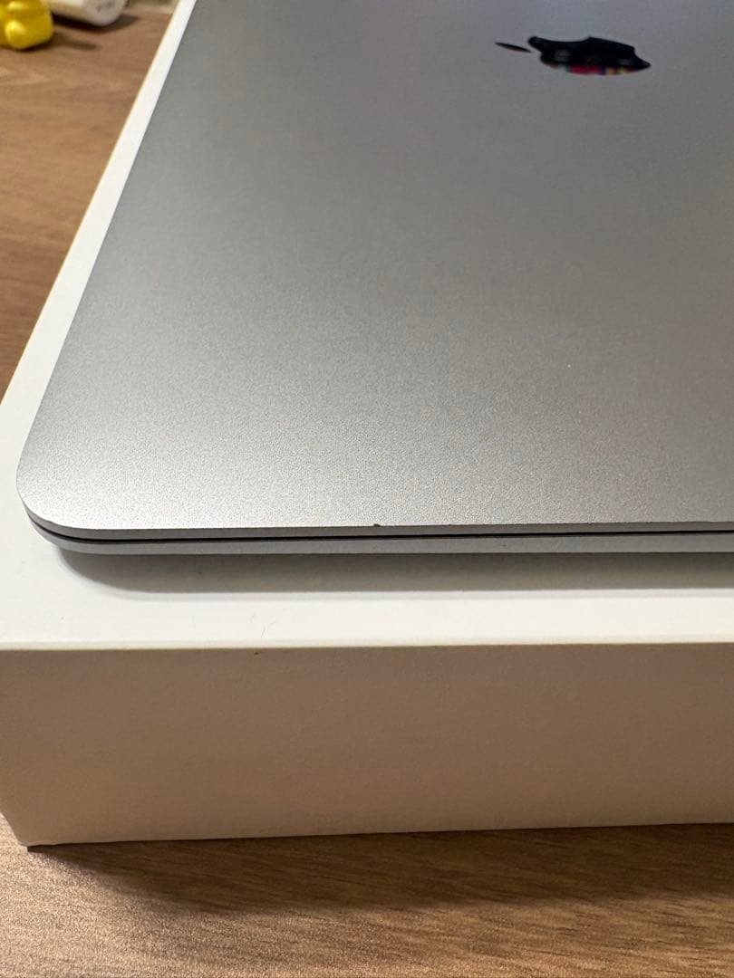 【美品】Apple MacBook 13インチ 256GB スペースグレー