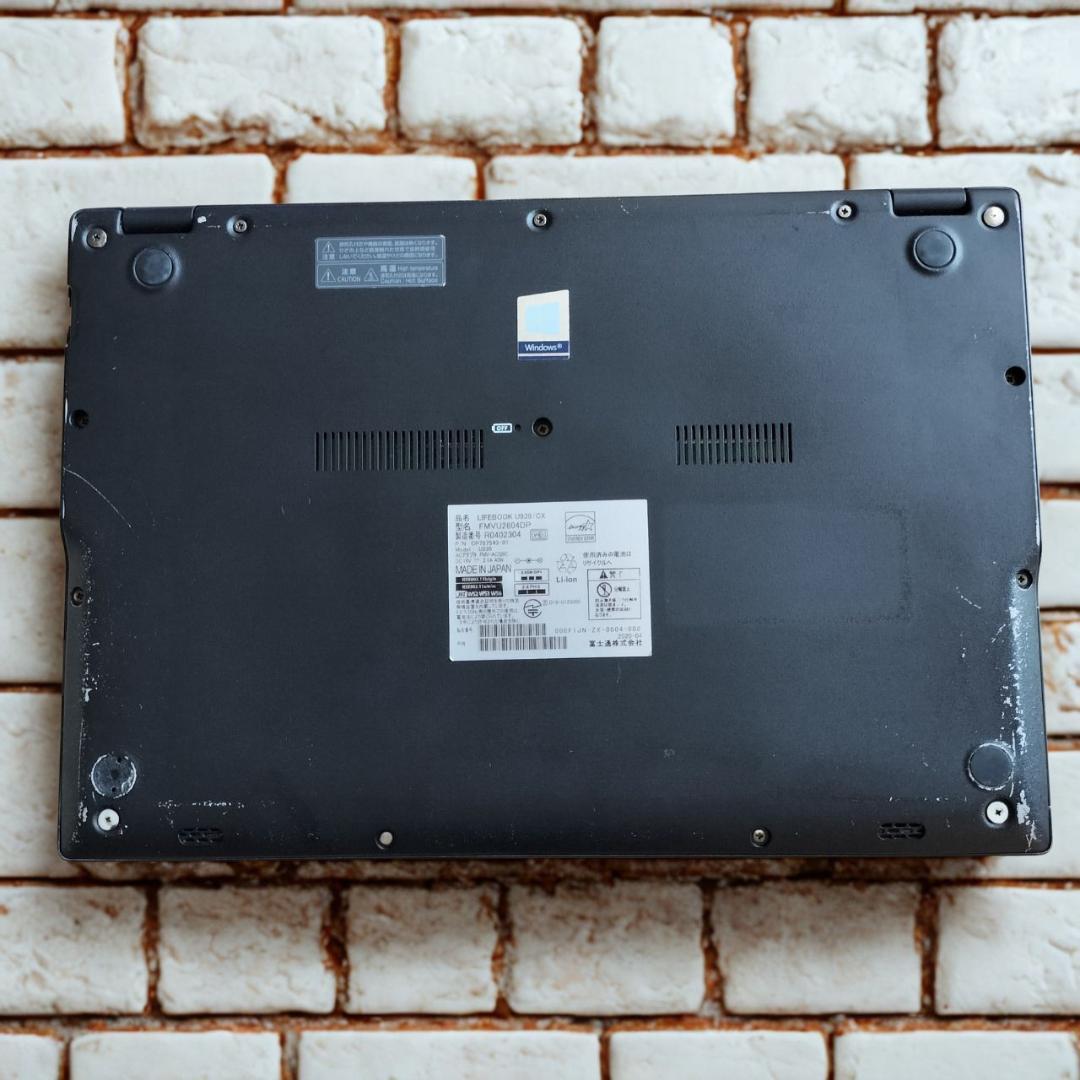 極薄軽量★富士通ノートパソコン 第8世代i5 8GB 256GB Win11搭載