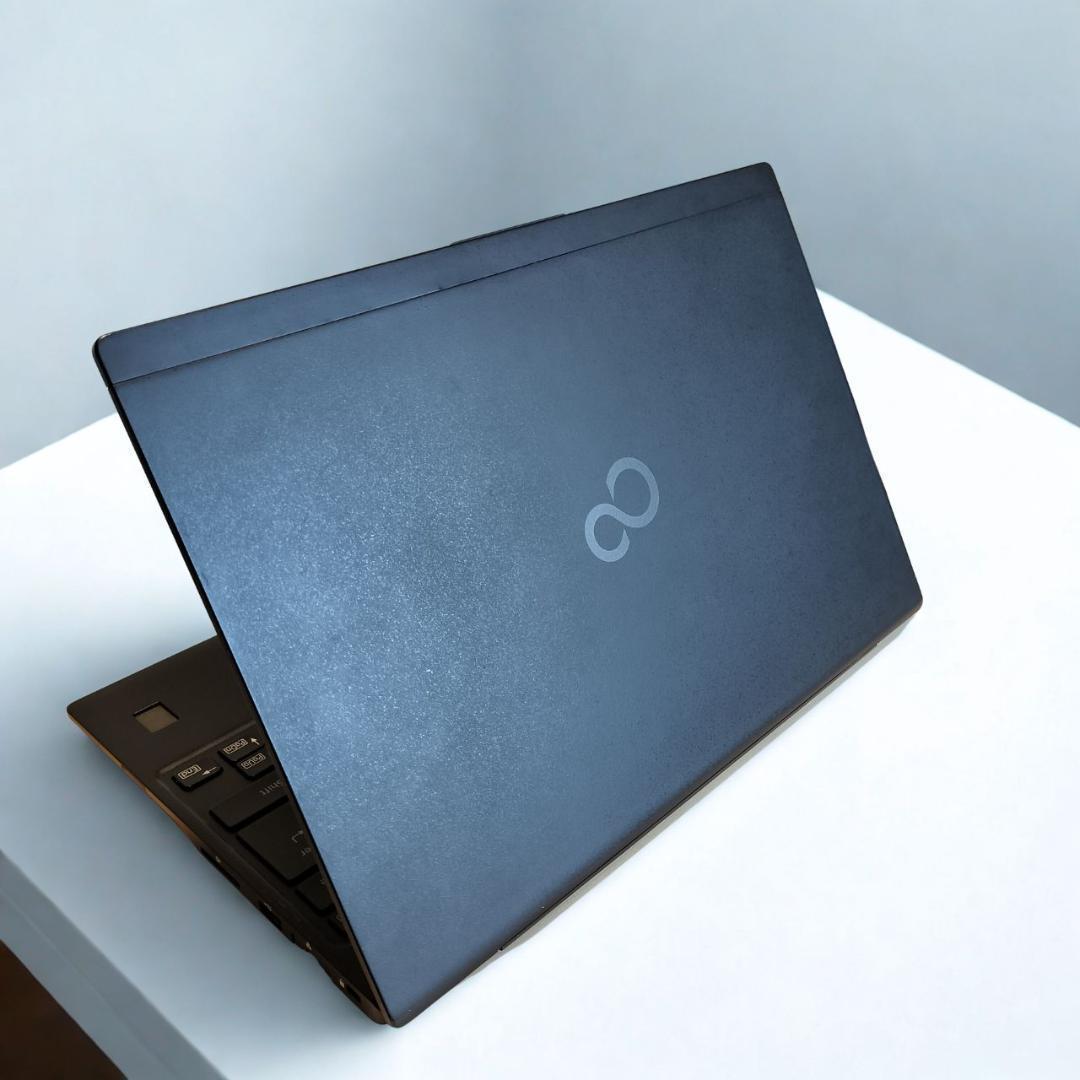 極薄軽量★富士通ノートパソコン 第8世代i5 8GB 256GB Win11搭載