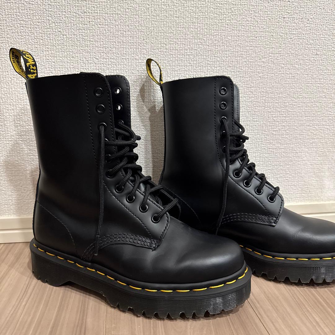 ドクターマーチン10ホール