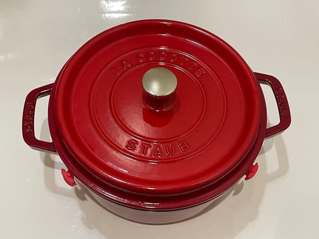 ウシ　 ストウブ　ココット ラウンド24cm チェリー