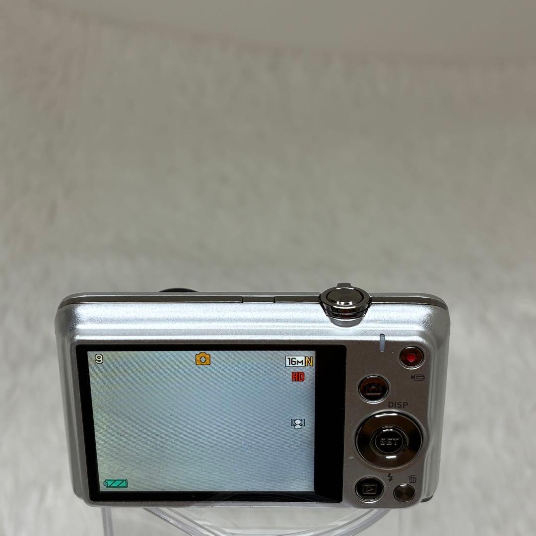 CASIO カメラ　エクシリム　EX-Z900 シルバー　コンデジ　動作品